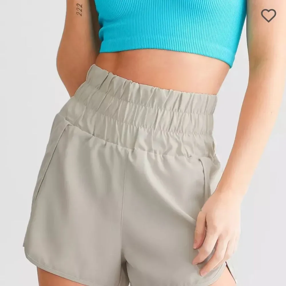 New In Buckle High-Waisted Tan Women's Shorts